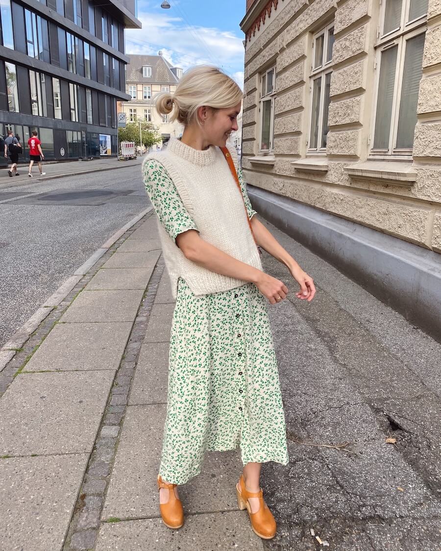 HOLIDAY SLIPOVER