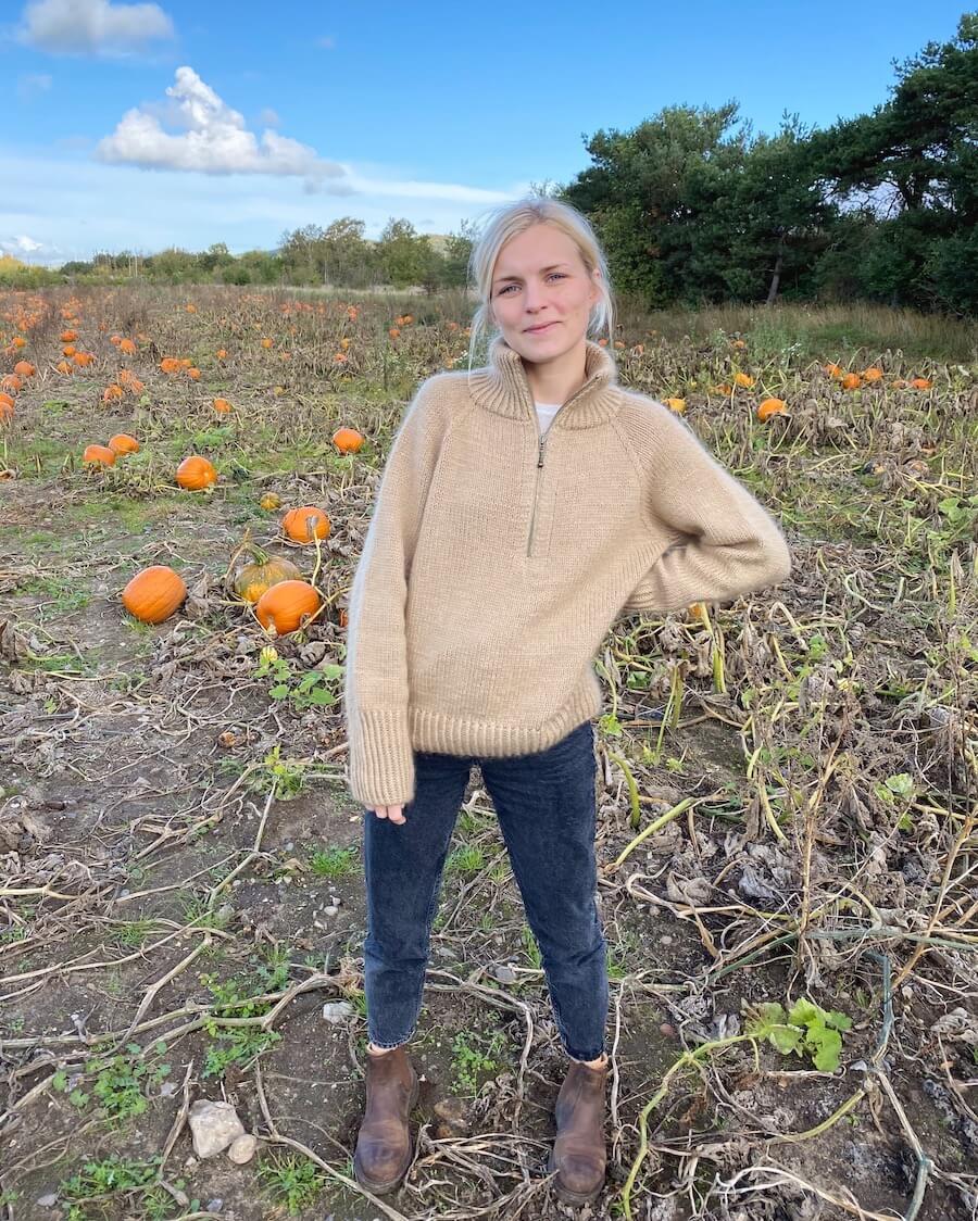ZIPPER SWEATER