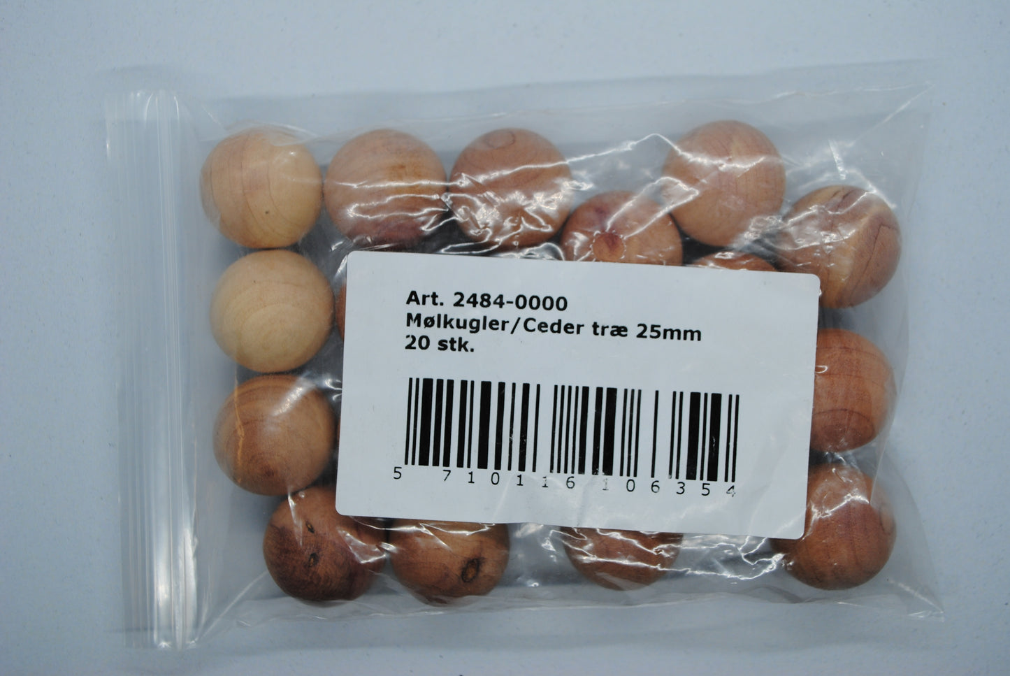 MØLKUGLER/CEDERTRÆ 22MM
