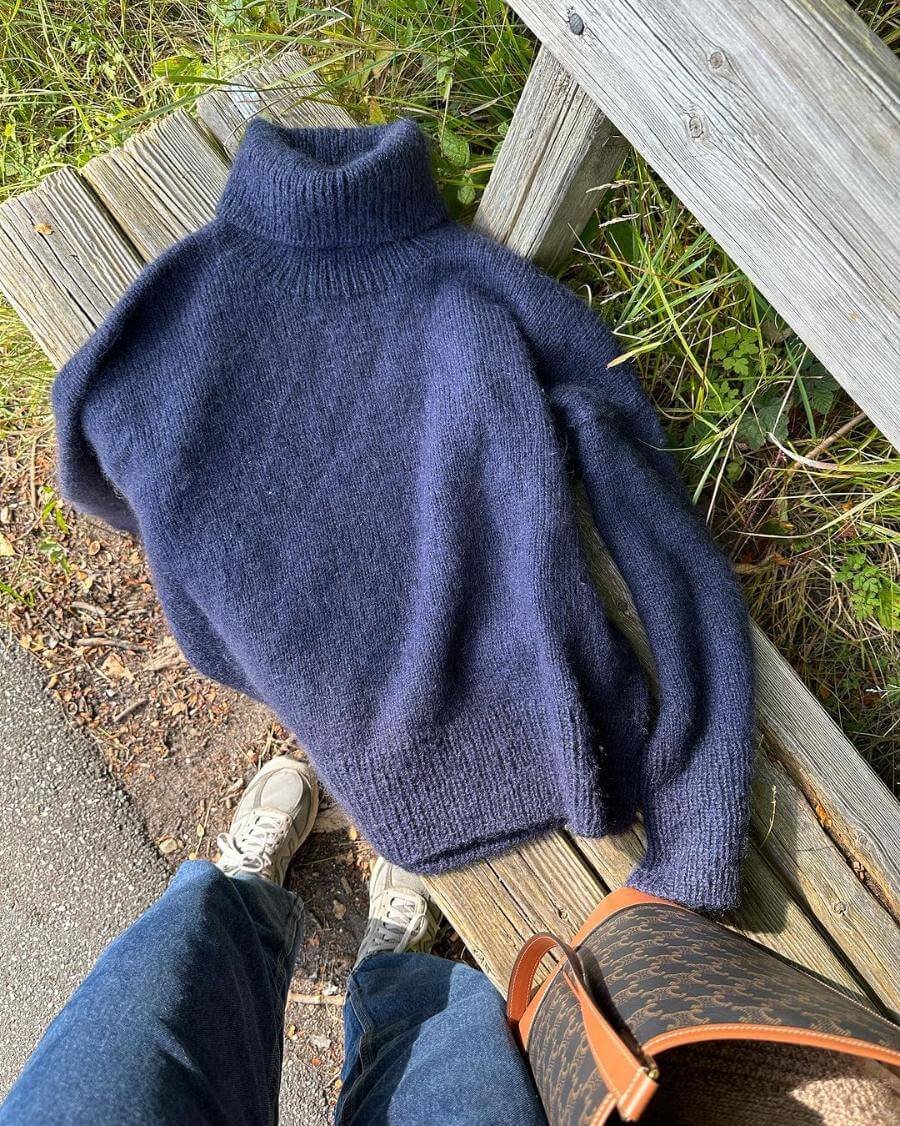 CHESTNUT SWEATER